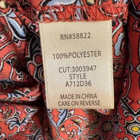 Women’s Floral blouse in coral color - Picture 4 of 5